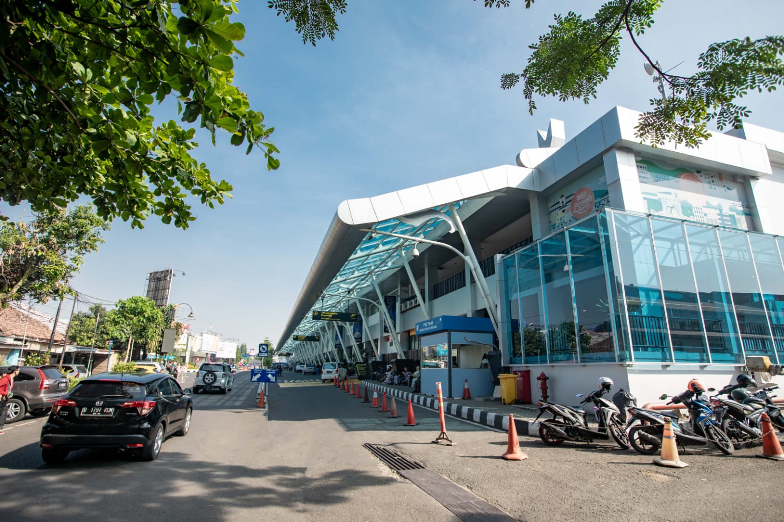 Kemenhub Percepat Persiapan Reaktivasi Bandar...